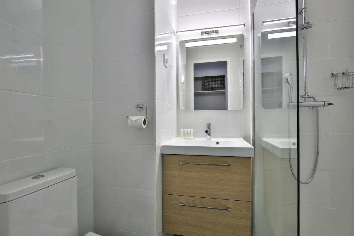 Вілла Superbe 2 Piece Tout Confort , Piscine /Ac/Parking Вільфранш-сюр-Мер Екстер'єр фото